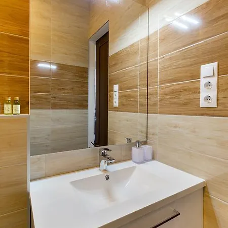 Parliament Dream In The Center Apartment *